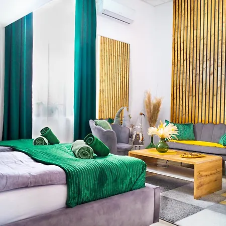 Cuddle Corner * Budapest