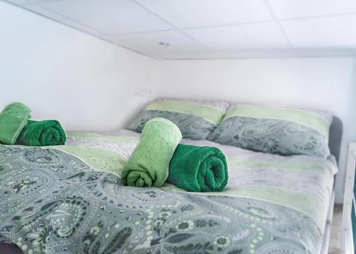 Cuddle Corner Будапешт