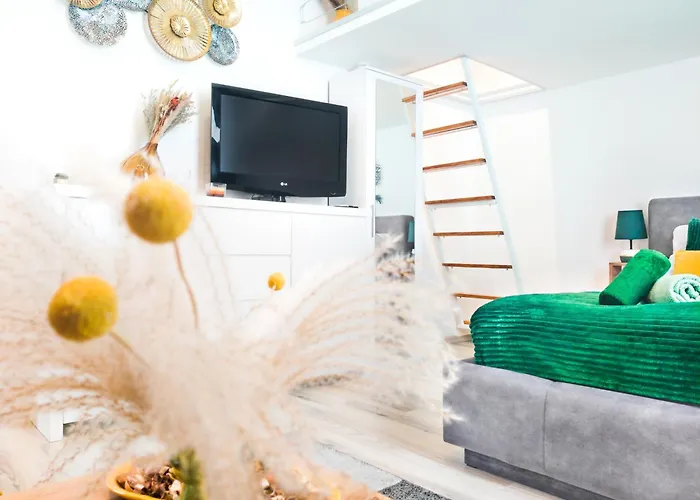 Cuddle Corner Будапешт