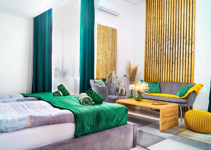 Cuddle Corner * Budapesta