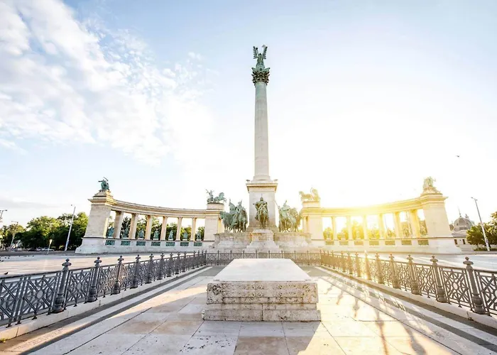 Apartment Cuddle Corner *
